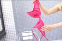 【Underwear fetish】Competitive underwear!? A red-pink bra that excites a man!