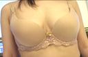 【Underwear fetish】Adult beige bra observation