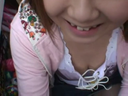 귀여운 어린 소녀의 유방 칠러 비디오 (6)