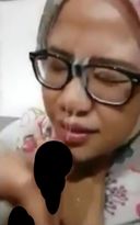 [Facial ejaculation] Facial cumshot to her eager