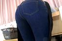 [None] Apron and plump butt denim face