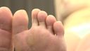 【Foot fetish】The sole of the foot that seems to be standing up and working