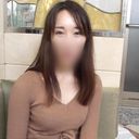 《人妻・ハメ撮り》清楚Eカップスレンダー人妻◆美脚をM字開脚させて結合部丸見えの騎乗位グラインド披露！他人棒で連続イキ！