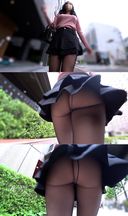 [Black pantyhose exploration] Increasing the amount of butt meat ☆ Big ass T-back sister's bewitching walking panchira!!