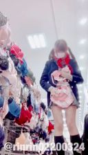 [Current 〇 high 〇 (1) 〇 student] ★ Solo shooting ★ Shi 〇 Uniform exposure masturbation while buying underwear at Shi Mura, was seen by an uncle at the end