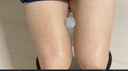 [大腿戀物癖100%（1）]咬進自行車床的大腿化妝水，大腿，臀部和大腿　