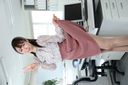 "I want a even though I'm at work" In-house SEX held in the office