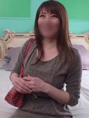 【個撮】色気のあるぽっちゃり体型人妻さんと不倫セックスで中出し！ 無毛おまんこの中はにゅるにゅるでチンポをホールドすると離しません！