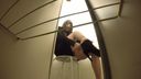 【盗〇映像】ロッカールームでの美人OLのオナニー姿を公開。