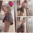 [Student dressing room taking a bath / hidden camera] A cute girl who takes off her uniform with a small camera and gets naked is perfect! （mp4）