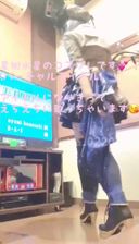 【Selfie】I wore a virtual idol "Hoshigai Suisei" cosplay and sang karaoke. I masturbated by panchira in the middle of the song and rubbing the microphone against the beans during accompaniment ...