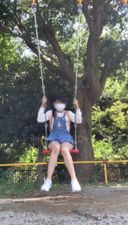 [It's a selfie for 2nd year ♡ of private school] After carrying a school bag and playing on the swing and slide, put your hand in your pants and masturbate [Raw foot version! Rina looks like a loli who won't be caught even if she dresses like this ...