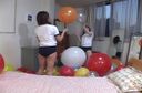 【Fetish】Two bloomer girls playing with balloons! !!　