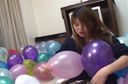 【Fetish】Uniform girls playing with balloons! !!　1