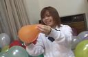 【Fetish】Uniform girls playing with balloons! !!　1