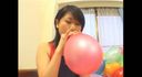 【Fetish】Competitive swimsuit girls playing with balloons! !!　