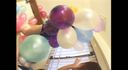 【Fetish】Competitive swimsuit girls playing with balloons! !!　2