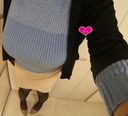 【Oカップ】着衣爆乳 重さ伝わる？…爽やかなブルーお洋服で大きなおっぱいを…ぷるるんっ♪