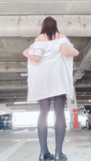 [It's a selfie of 2nd year ♡ of private school] Under the front opening chuck dress is sexy underwear and garter belt ... After being exposed in the parking lot, I was seen if it was exposed in Gaesen ... I ran away in a hurry ...