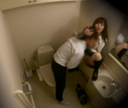 某私立共学高/校生徒での多目的トイレで濃厚sex隠し撮り