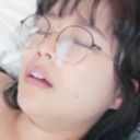 【"First Shooting"Unauthorized ""Unauthorized "】Thigh Crunch Deep Throat: Glasses Pregnancy [Glasses Ejaculation / Complete Face] We will provide you with high-quality video of about 50 minutes of the main story. ※S must see