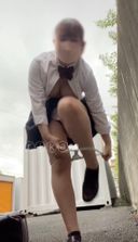 [Selfie of 3rd grade G cup Erika] There is a container facing the main street (rental box?). I masturbated a in the shadow there, and there was a car passing behind me! !!