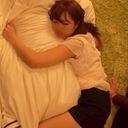 【NTR】細身で美ボディの人妻さんと不倫セックス♥ 旦那がすぐ傍らにいるというのに、本気で気持ち良くなってイっちゃう！