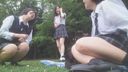 [High image quality] Four good friends innocently badminton and jump rope in the ♡ park and a big frolic treasure uniform panchira video!