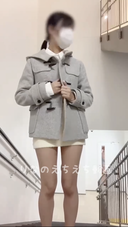[K@18-year-old Rinano's naughty selfie video] I masturbated at the stairs of a department store wearing a shirt with a bare bra ... At the end, when I was rubbing it with a, a person suddenly came from above and ran away in a hurry ...