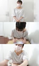 [Delivery customer breast chiller] Young wife targeted while her husband is absent / Beautiful breasts and nipples are fully visible from the loose chest [Pickup customer / transportation