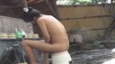 【Personal shooting】Girl masturbating in hot spring! An erotic girl who can't stand it if she finds out that it is in a reserved state!