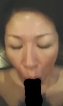 【Facial ejaculation】Facial cumshot to mature wife