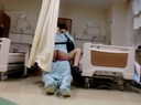 【個人撮影】ヤバイやつ、病院の大部屋でお見舞いに来た彼女とSEXしている動画をネットに投稿した変態男