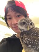 Handsome man who likes owls ejaculates twice in front of the mirror