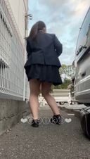 [Selfie of 18-year-old G cup Erika] ☆彡 I masturbated with a with no panties and no bra in the parking lot next to the national highway! Cars were constantly passing by, and many passers-by passed by while masturbating、、、