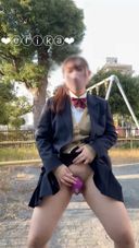 [Selfie of 18-year-old G cup Erika] ☆彡 I masturbated a in the park that was in the apartment! I was thrilled to see people at the front door of the house and people coming on the way ///