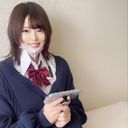 An 18-year-old idol trainee ephemeral virgin graduation ceremony. - The first climax that makes it impossible to make a voice in a very narrow vagina