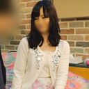 【隙間】清楚人妻が年下サラリーマンと中出しセックス。 濃厚フェラチオ→生ハメで想像以上に喘ぎながらイクー！