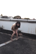 [Shame] National University 2**. - Convulsions climax in an extraordinary experience called Remobai on the rooftop. After that, vaginal shot Gonzo.