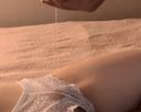[Amateur personal shooting] A video of a neat and clean married woman mature woman receiving an erotic oil massage by a God Hand therapist [Erotic oil massage treatment video ➁: 31 minutes]