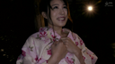 A married woman in a yukata and secretly play in the open-air bath at night.mp4