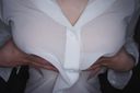 女体探検隊53　朱魅の胸　人妻朱魅さんの柔らかな美乳を自ら揉みしだき、淫らな吐息を漏らすエロティックフェチ作品 4K映像で見せるオリジナル撮り下ろし作品。