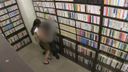 【Amateur】Neat and cute slender sister Mr./Ms.. - I seduce a in the library and secretly squeeze semen.