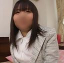 【素人】おっとりした性格の丸顔人妻OLと不倫。 デカチンをいやらしい手つきで手コキ→フェラで精液を搾り取られました。