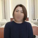 【人妻／熟女】51歳茶髪ショートヘアのぽっちゃり爆乳奥さん。ぽっこりお腹揺らして快感に悶える中出しセックス。