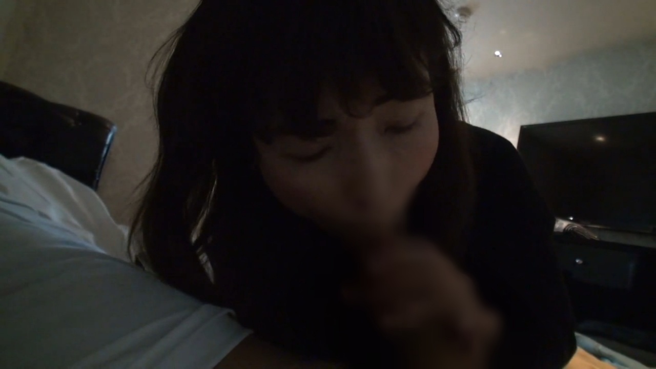 大人しそうな人妻がエロ覚醒♡積極的に他人チンポを感じて善がり狂う。 gallery photo 2