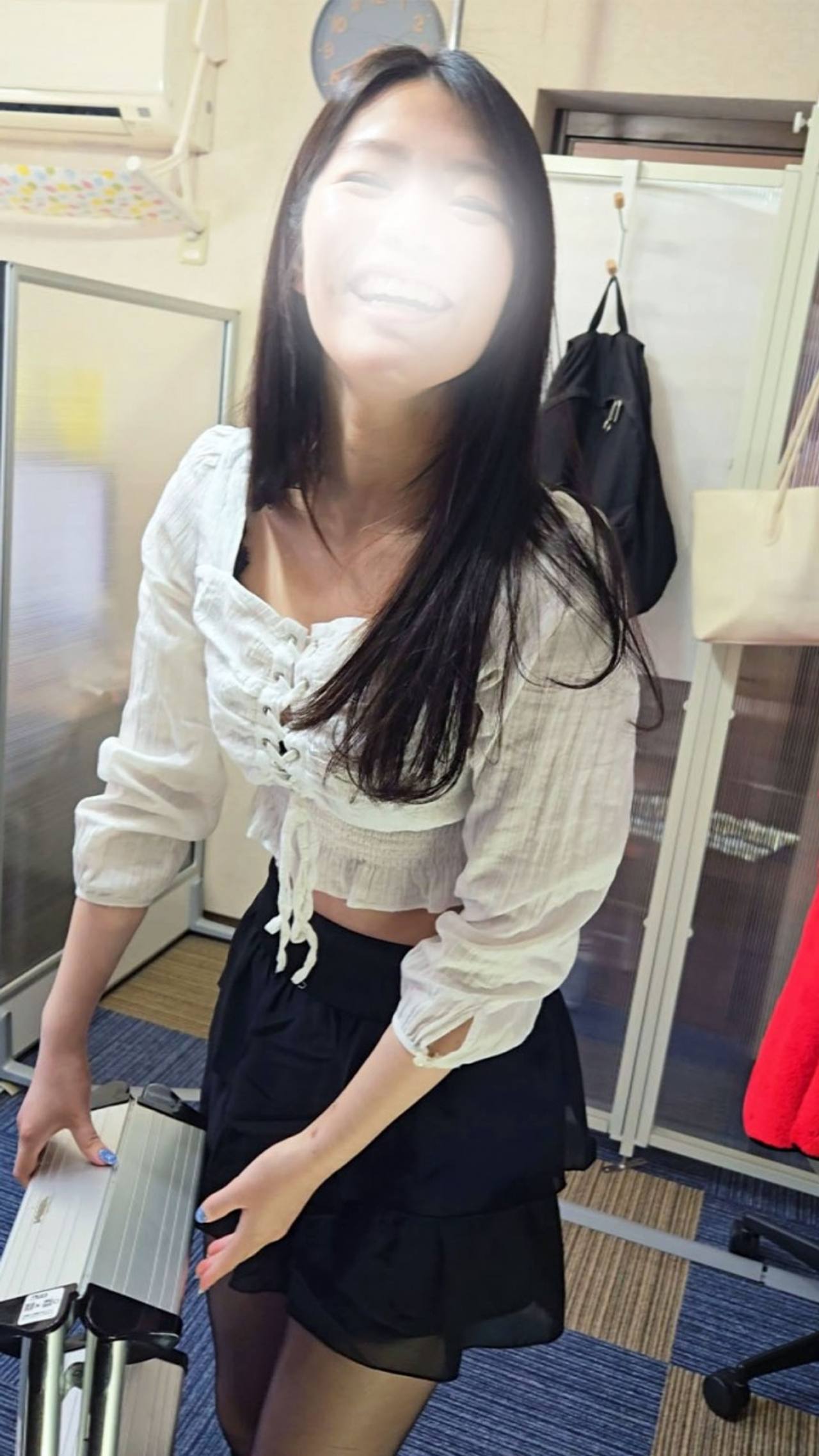 同業者パンチラ　スタイルはモデル級！　都会のお*さん、お尻とパンティ gallery photo 7