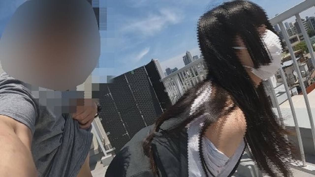 通勤OL乳房強襲【抗えぬ乳首の快感に見を捩る港区**】 gallery photo 6