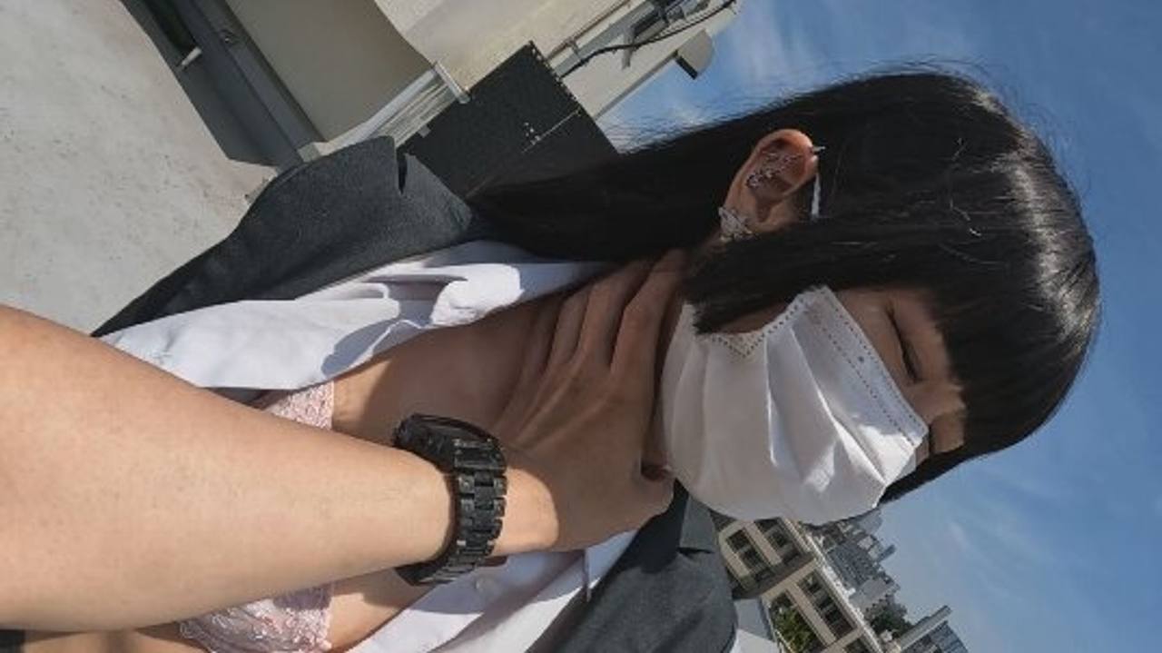 通勤OL乳房強襲【抗えぬ乳首の快感に見を捩る港区**】 gallery photo 8