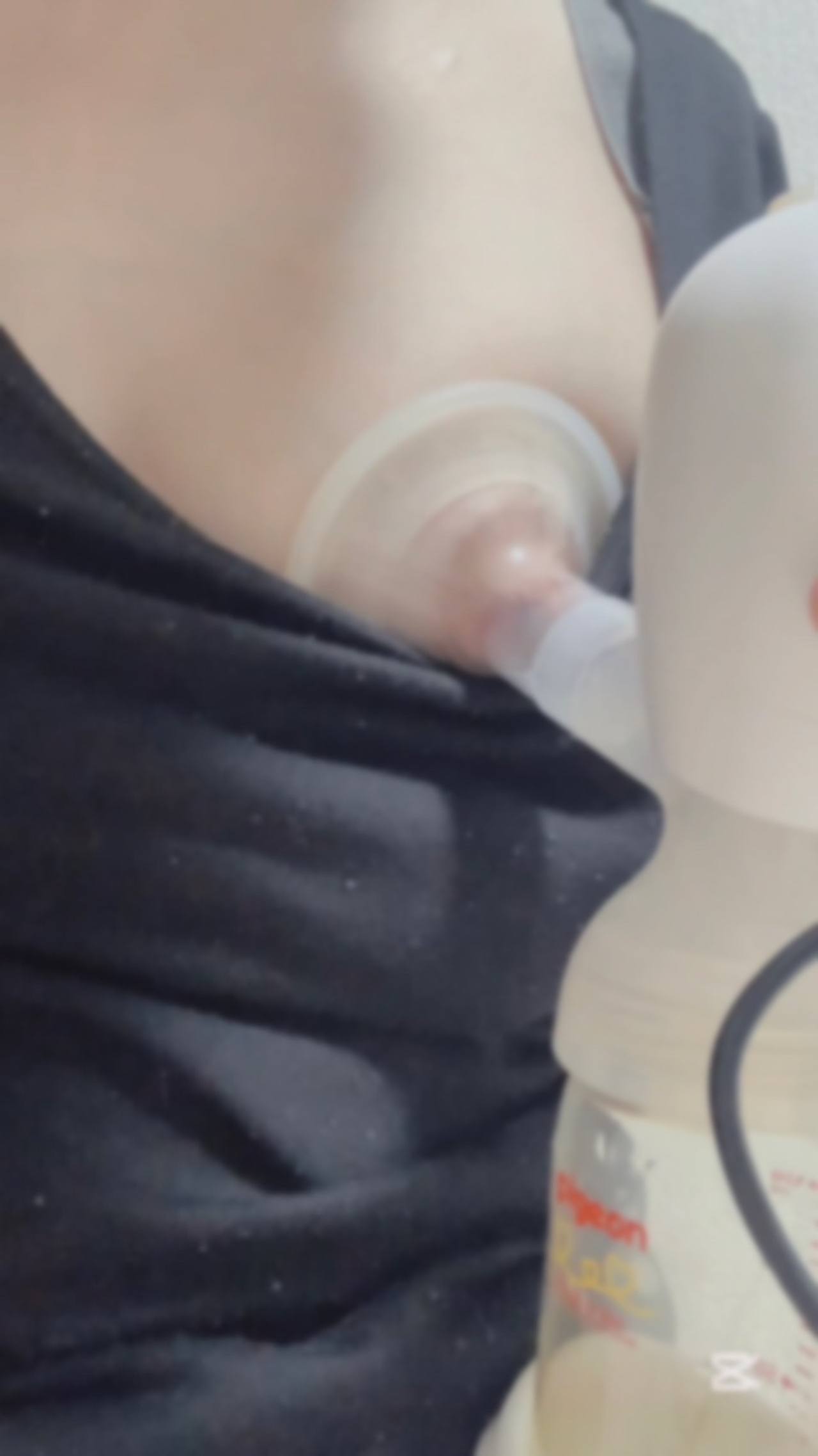 貴重な**期！搾乳機と手絞りで*乳搾乳♡ gallery photo 2